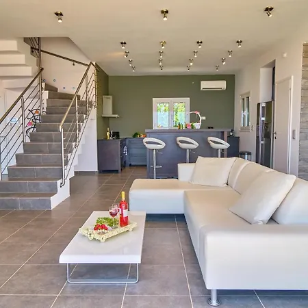 Artisthouse Sinies Corfu *